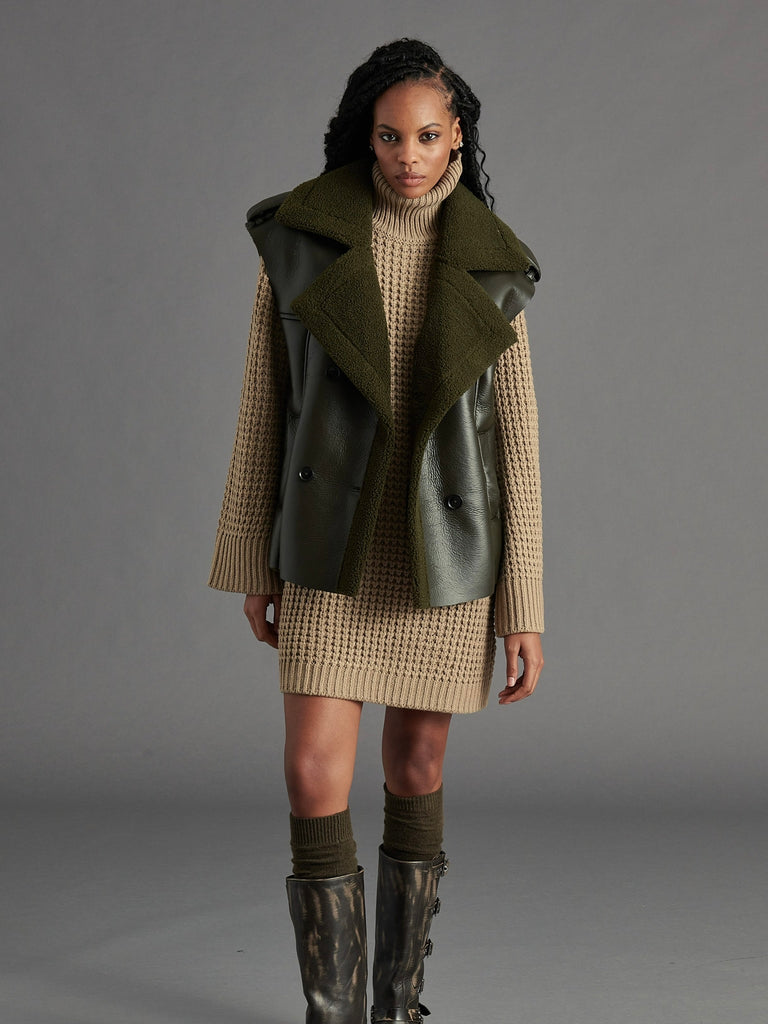 Fawn Vest in Dark Green
