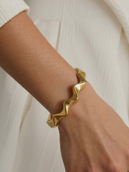 Zauris Wave Cuff