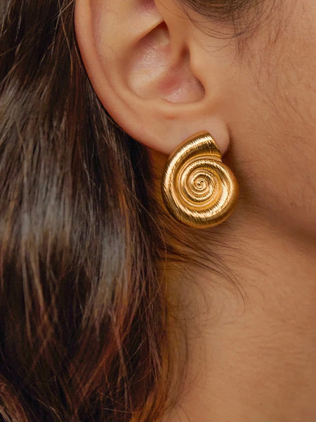 Ingrid Studs