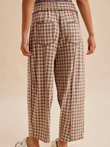 Outfit Check Barrel Pant in Mocha