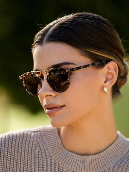 Skyler Sunnies in Beige Tortoise & Brown