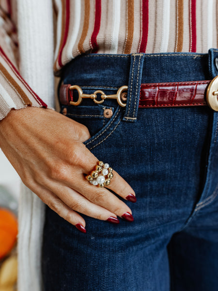 Skinny Croc Belt in Burgundy