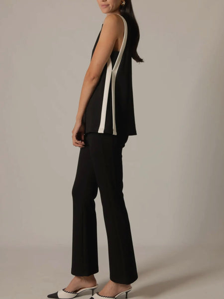 Cara Contrast Border Top in Black
