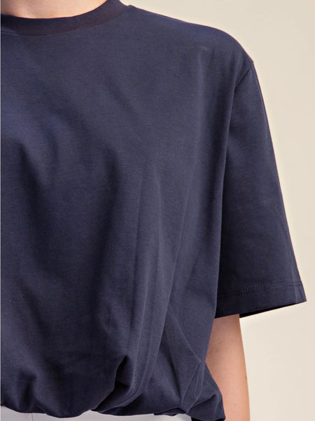 Bubbling Over Cropped Tee in Navy