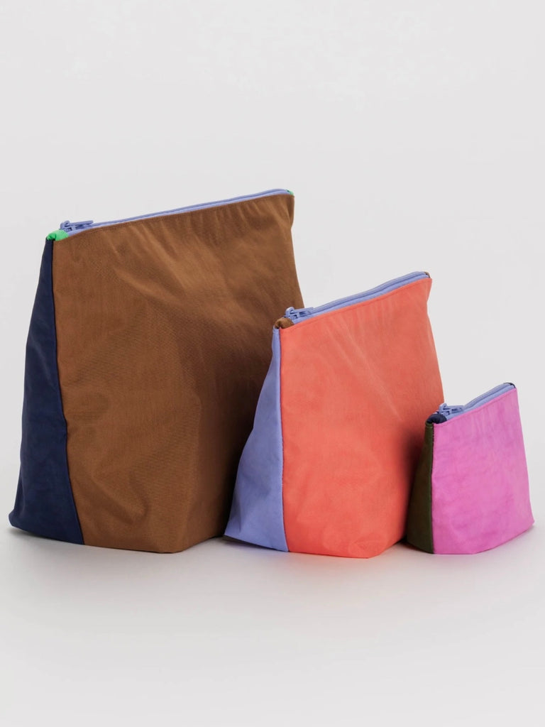 Go Pouch Set in Night Lights