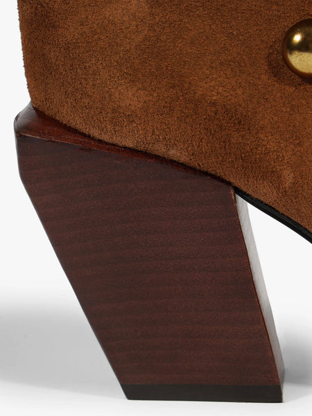 Tulsa Studs Boots in Pecan Brown