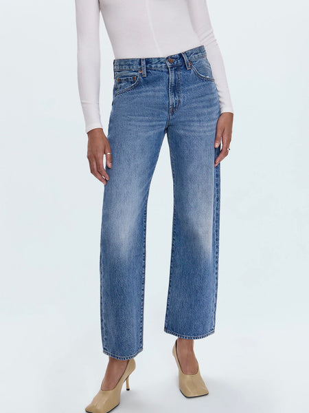 Lexi Jean in Metropolis