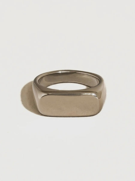 Glayce Signet Ring in Silver