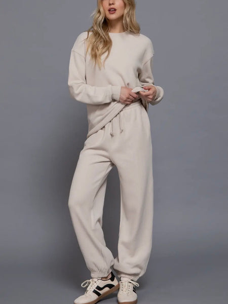 On The Reg Jogger in Beige