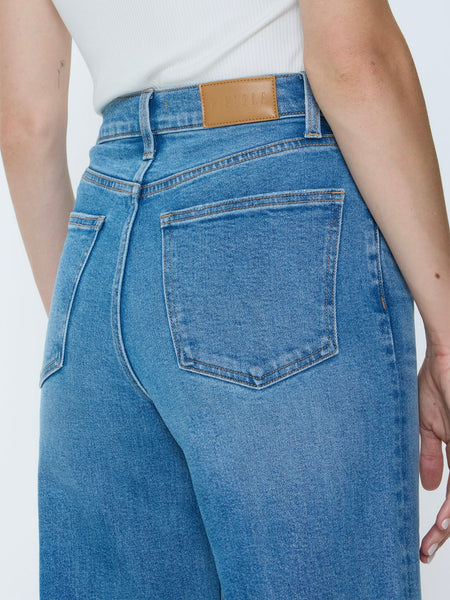 Lana Crop Jean in Wild Heart