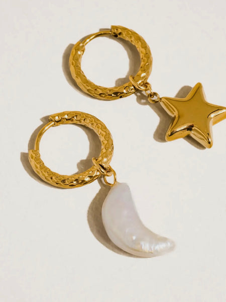 Tillyn Mismatch Moon & Star Earrings