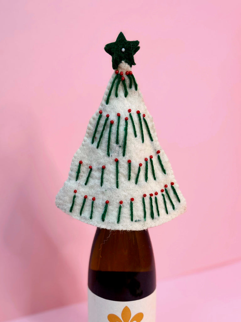 Felt Tree Bottle Topper in Green/Ivory