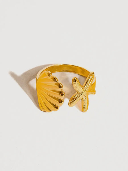 Etoile Star & Shell Ring