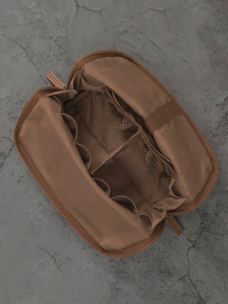 The Small Traveller in Vicuna