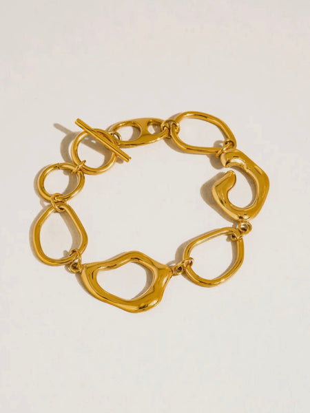 Capucine Link Toggle Bracelet