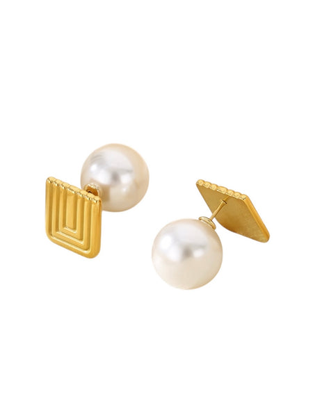 The Pearl Earrings