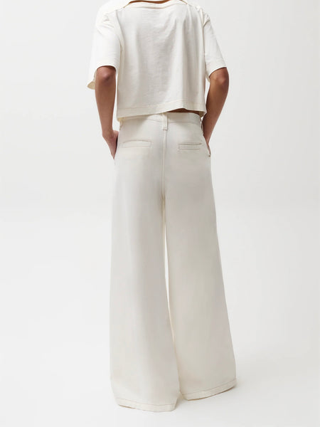 Delphine Pleated Denim Wide Leg in Off White