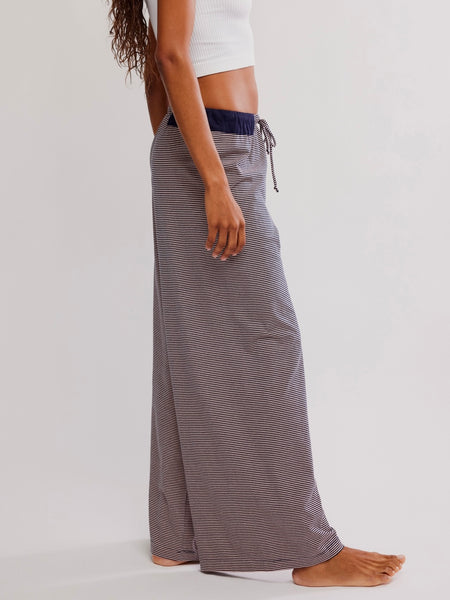 Out and About Pant in Peach Combo