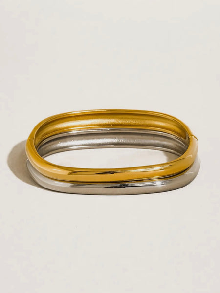 Renzi Classic Bangle in Gold