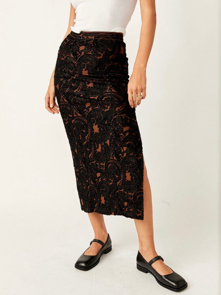 Rosalie Velvet Midi Skirt in Black