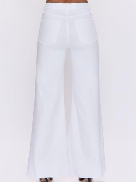 Izzy Jean in Vivid White