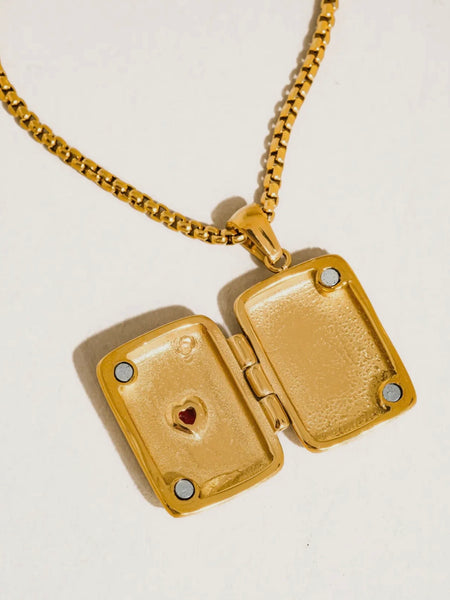 Lavande Heart Locket Necklace