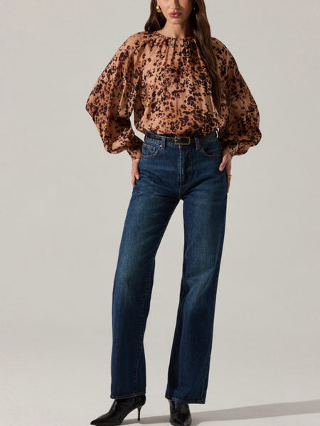 Reyen Top in Taupe Leopard Print