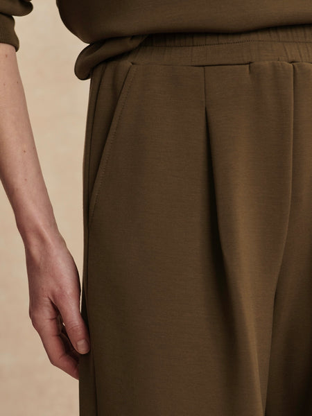 The Extra Wide Leg Pant 29.5 in Military Olive
