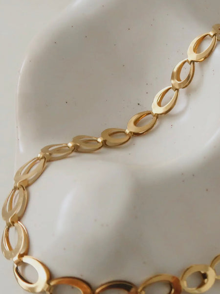 Thessaly Oval Link Chain Necklace