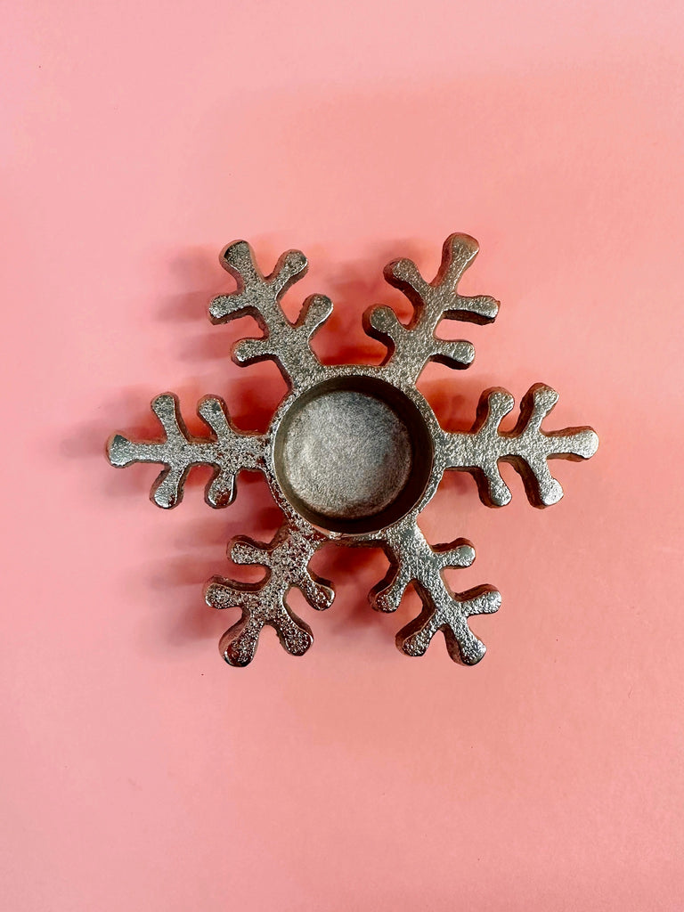 Snowflake Tea Light Holder in Rounded Silver