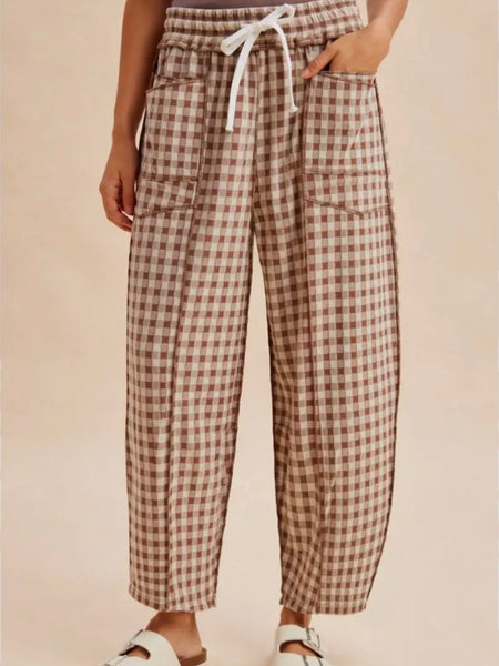 Outfit Check Barrel Pant in Mocha