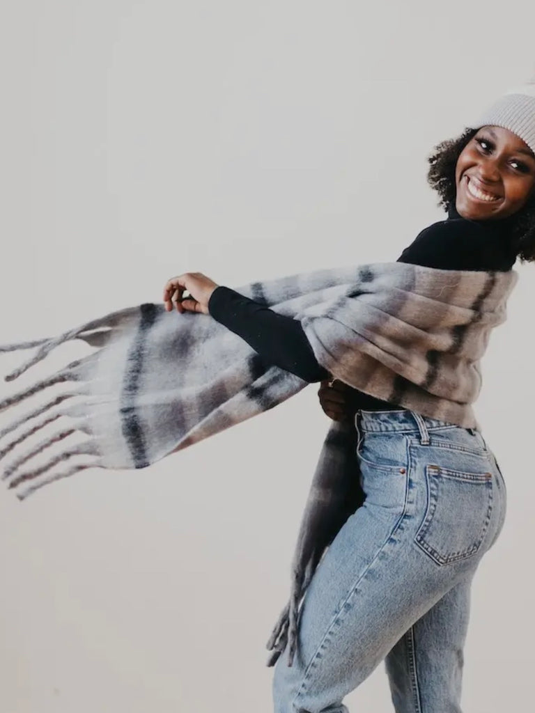 Adventure Ombre Scarf in Grey