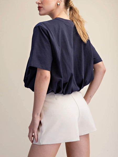 Bubbling Over Cropped Tee in Navy
