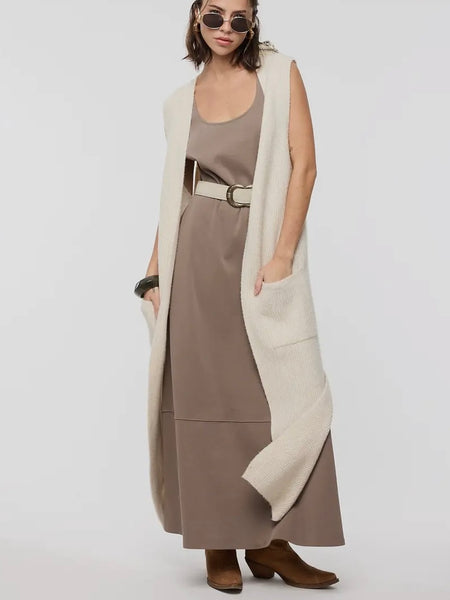 Veronica Vest Cardi in Champagne