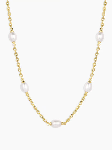 Phoebe Necklace in Freshwater Pearl
