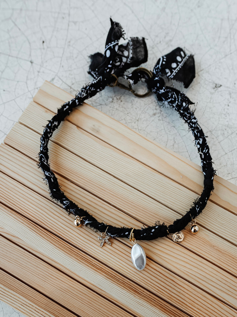 Bandana Braided Necklace in Black & Pearl