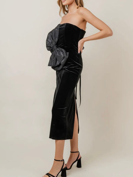 A Beauty In Bows Dress in Black