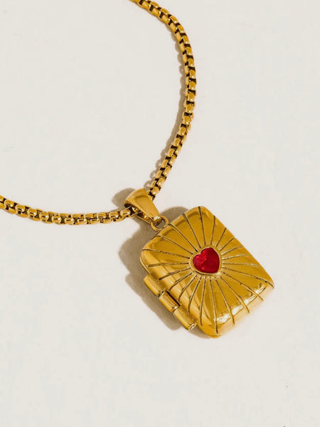 Lavande Heart Locket Necklace