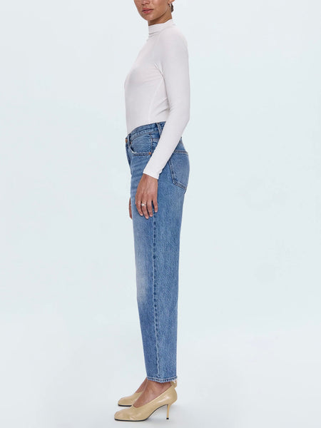 Lexi Jean in Metropolis