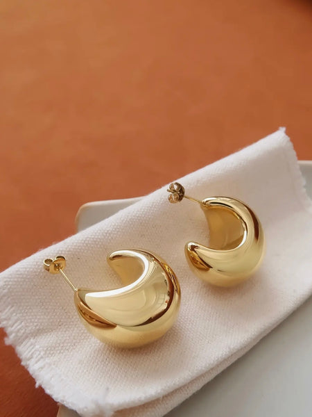 Camilley Puffy Dome Earrings