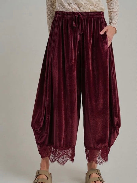 She's The Boss Velvet Balloon Pants in Wine