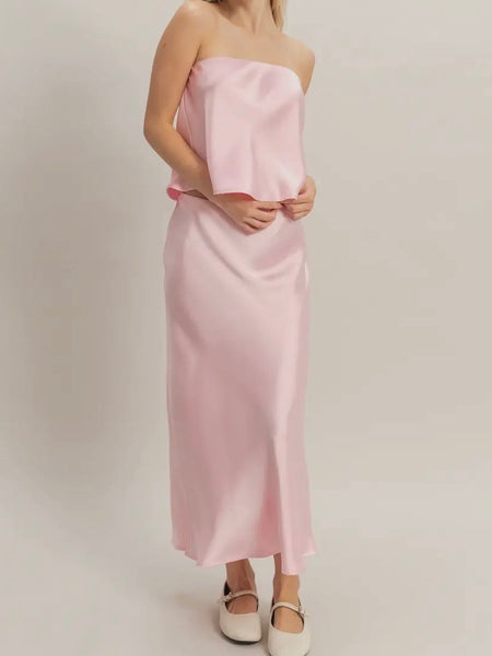 She's Cute Midi Skirt in Soft Pink