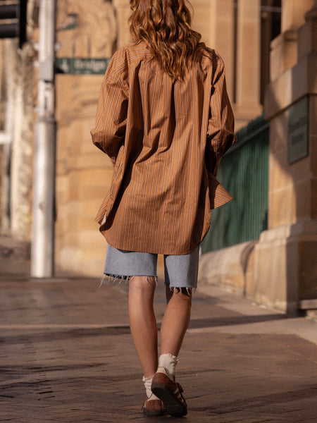 Off Duty Shirt in Caramel Cafe