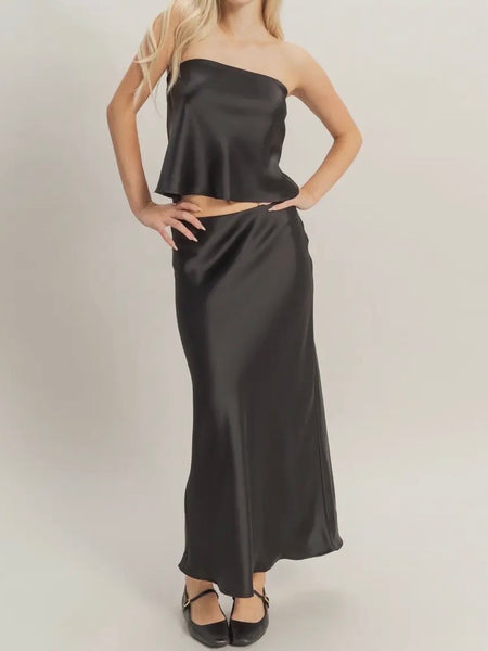 She's Cute Midi Skirt in Black