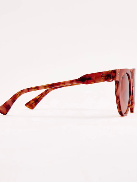 Aster Sunnies in Amaro Breeze