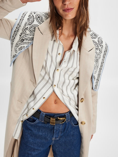Carmen Knitted Triangle in Angel White