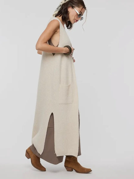 Veronica Vest Cardi in Champagne