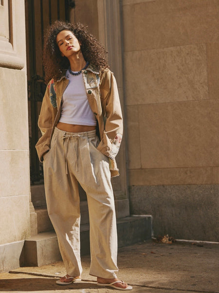 Chambers Laid Back Pull On Pant in Summer Sand