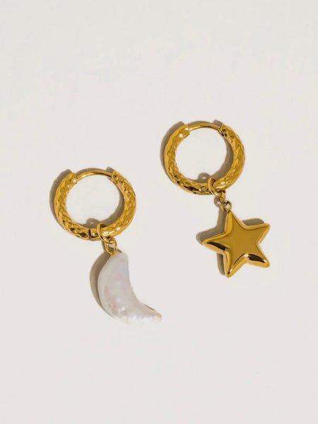 Tillyn Mismatch Moon & Star Earrings