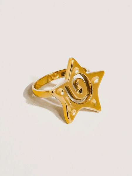 Lili Star Ring